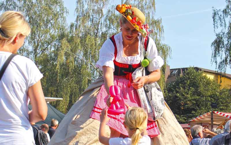Endlich wieder Rübchensaison. Anlässlich des Erntebeginns der pikant schmeckenden Delikatesse lädt der Rübchenverein Teltow am 24. September wieder zum Rübchenfest rund um den Ruhlsdorfer Röthepfuhl.