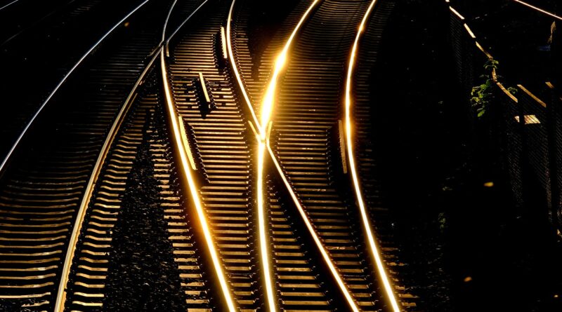 Gleis- und Weichenschleifarbeiten zwischen Bahnhof Teltow und Lichterfelde Süd